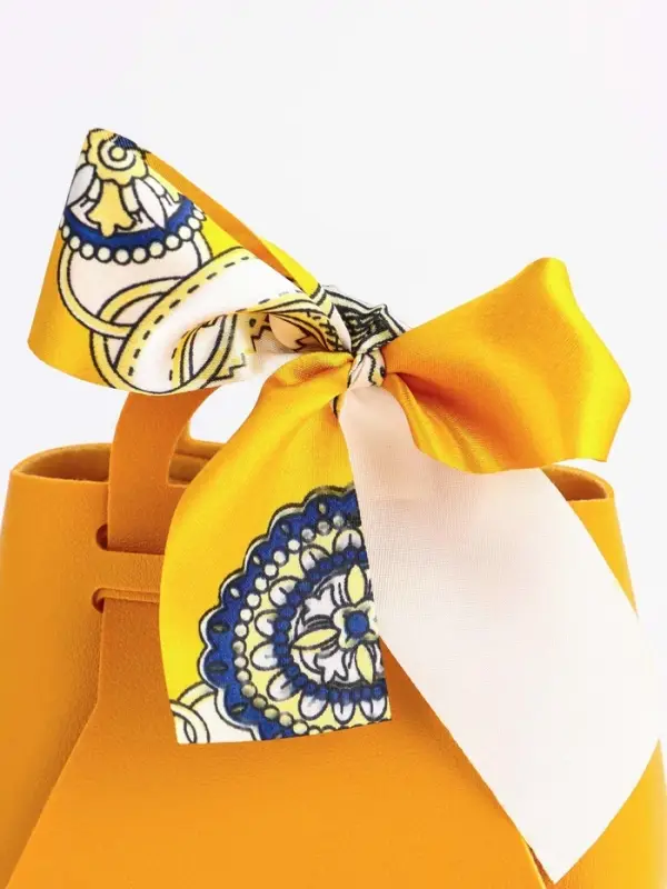 Кожаная подарочная сумочка для бижутерии и сувениров, жёлтая с бантом (лента), 13&times;12&times;5.5 см