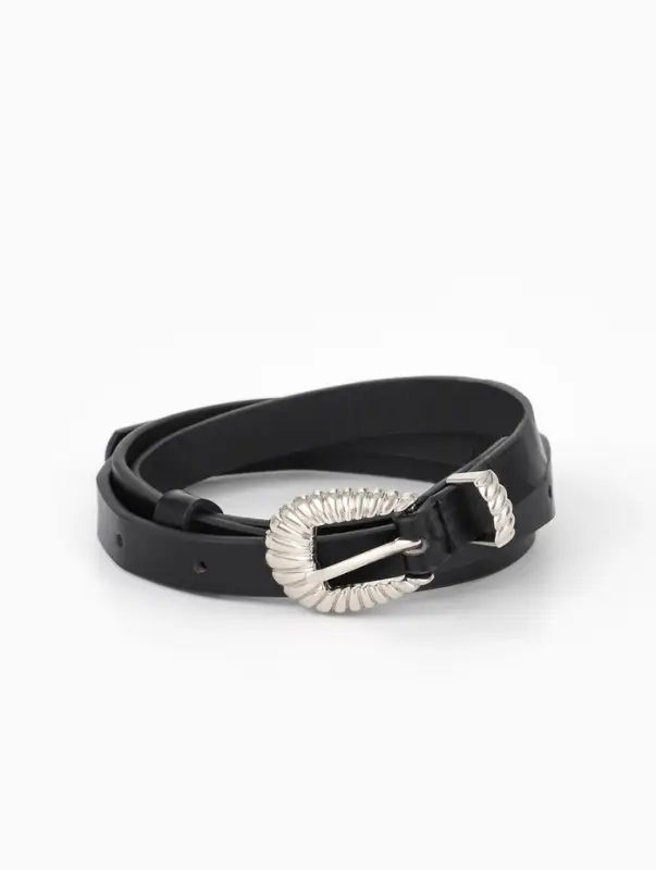 Ремень жен, 02-01-02-01, 1,5*0,3*110 см, без винта, пряжка серебро, 1 прокол, черный