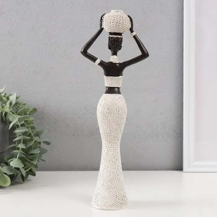Сувенир полистоун "Африканка с плетёным круглым кувшином" белый 10х6х28 см
