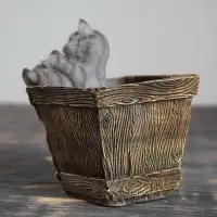 Декоративное кашпо для цветов &laquo;Ящик с котятами&raquo;, 1.3 л, 16&times;18&times;20 см, полистоун