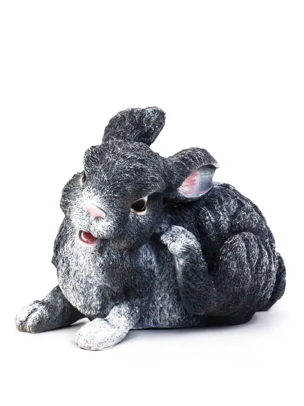 Садовая фигура из полистоуна &laquo;Заяц-почесун&raquo;, 28&times;14&times;21 см
