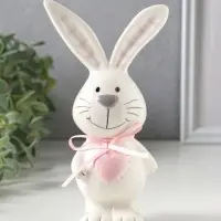 Сувенир керамика "Зайка с розовым сердечком" с кружевом 9,4х6,1х16,8 см