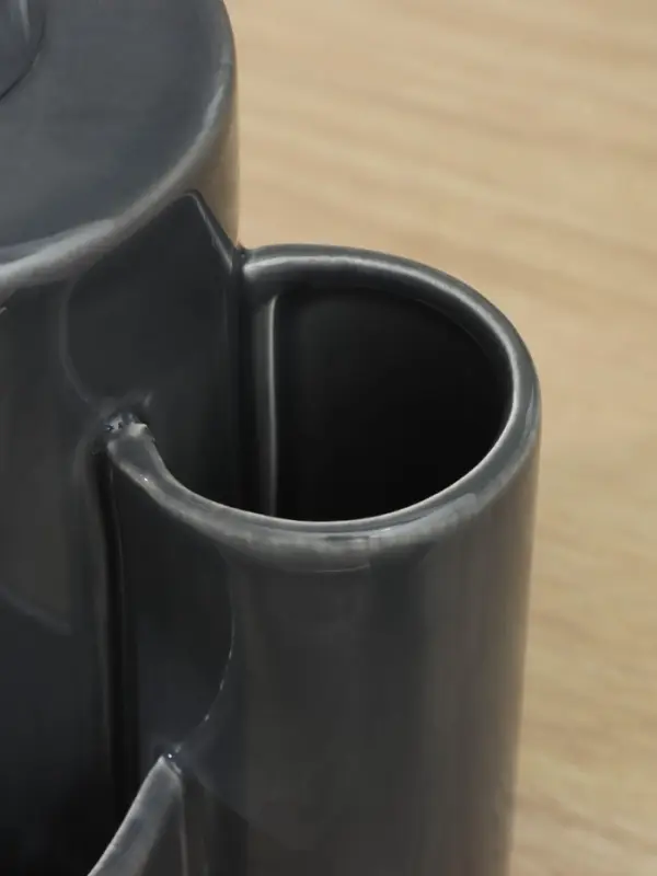 Дозатор для моющего средства Доляна &laquo;Милитари&raquo;, 370 мл, с губкой и щёткой, серый