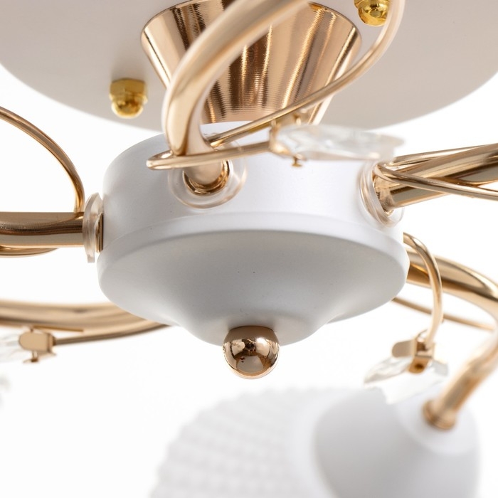 Люстра Люстра "Рукси" 5хЕ27 40Вт бело-золотой 56х56х28 см BayerLux