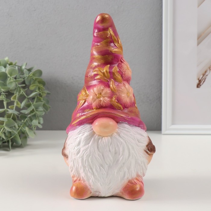 Копилка Копилка "Гном Сканди" высота 22,5 см, ширина 9,5 см, длина 11,5 см.