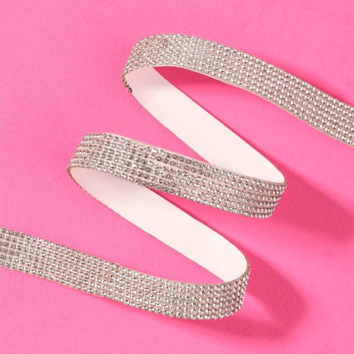 Стразы самоклеящиеся, d = 2 мм, ширина - 14 мм, 4,5 ± 0,5 м, цвет серебряный Стразы самоклеящиеся, d = 2 мм, ширина - 14 мм, 4,5 ± 0,5 м, цвет серебряный