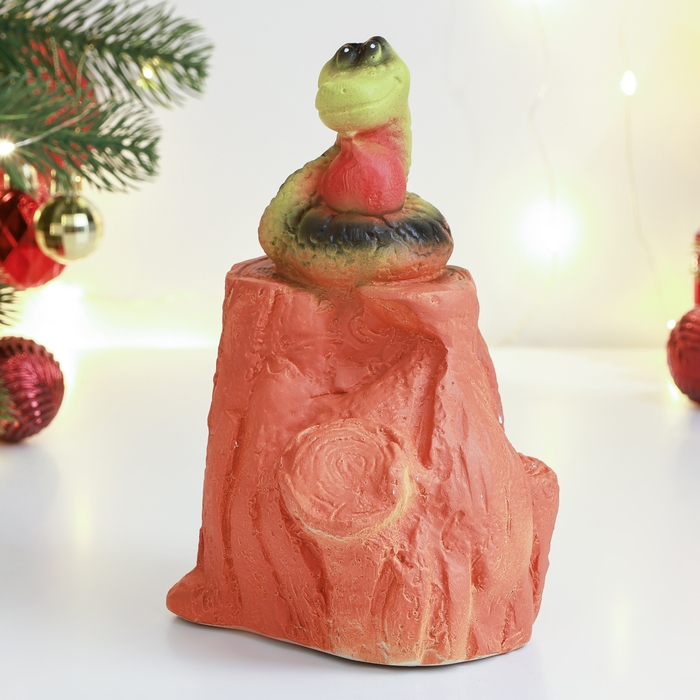 Новый год. Символ 2025. Копилка Новый год. Символ 2025. Копилка "Змея на пне" 10х10х18см