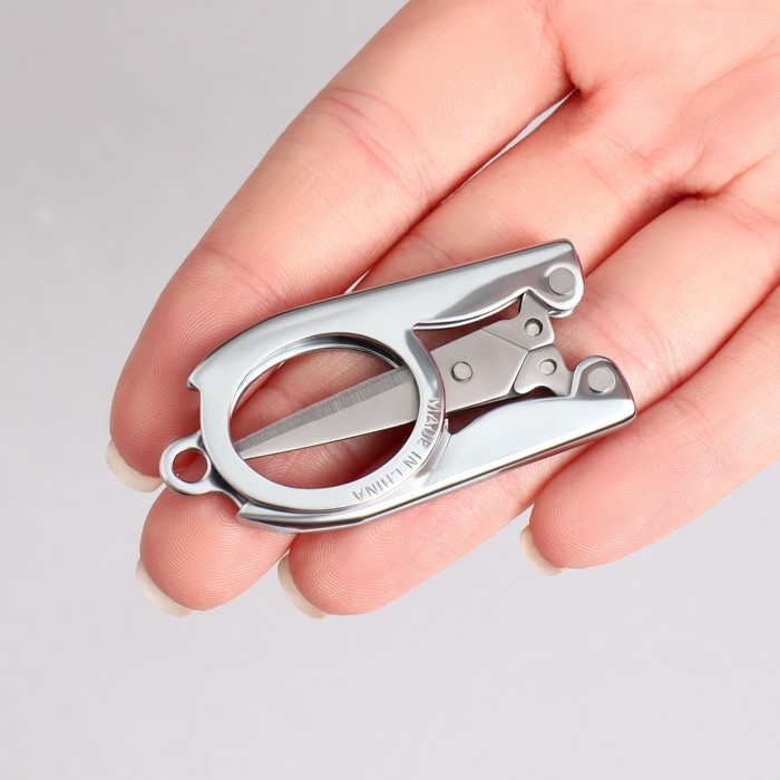 Ножницы маникюрные, прямые, складные, 9 см, цвет серебристый Ножницы маникюрные, прямые, складные, 9 см, цвет серебристый