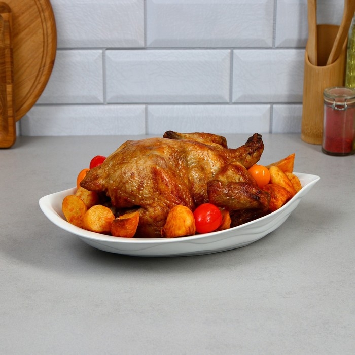 Блюдо «Королева», 1 л, фарфор, Иран Блюдо «Королева», 1 л, фарфор, Иран