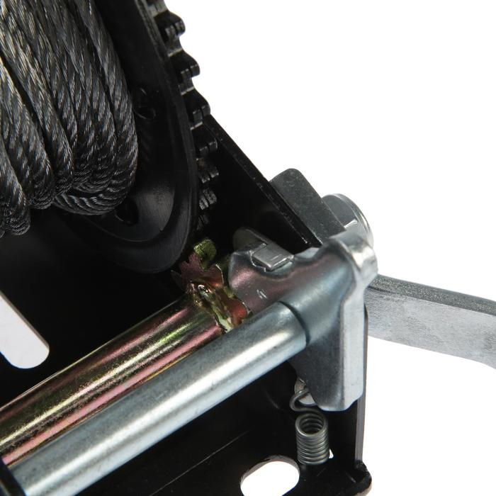 Лебедка ручная барабанная тяговая ТУНДРА, 1400 кг, металлический трос 10 метров Лебедка ручная барабанная тяговая ТУНДРА, 1400 кг, металлический трос 10 метров