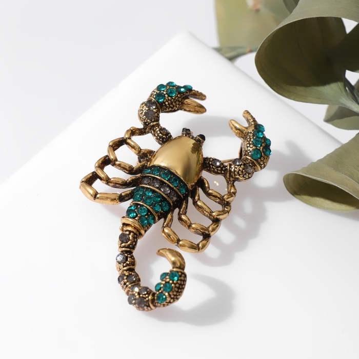 Брошь «Скорпион» в броне, цвет чёрно-зелёный в чернёном золоте Брошь «Скорпион» в броне, цвет чёрно-зелёный в чернёном золоте