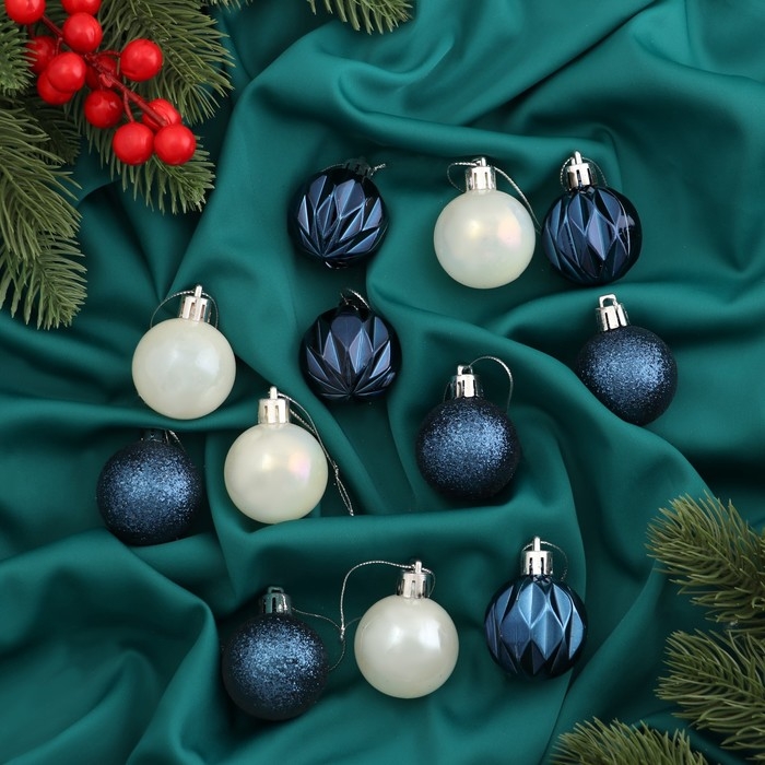 Набор шаров пластик d-4 см, 12 шт Набор шаров пластик d-4 см, 12 шт "Мелодия" грани блеск, белый синий