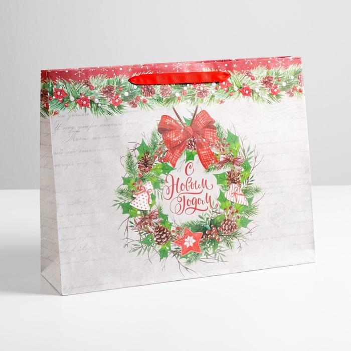 Пакет подарочный новогодний крафтовый горизонтальный «Спешу поздравить с Новым годом», L 40 х 31 х 9 см, Новый год Пакет подарочный новогодний крафтовый горизонтальный «Спешу поздравить с Новым годом», L 40 х 31 х 9 см, Новый год