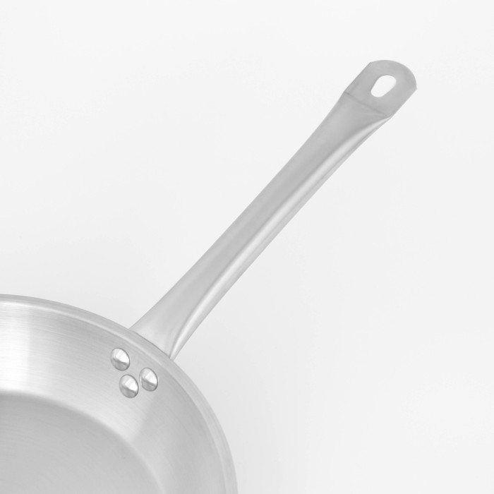 Сковорода из нержавеющей стали Hanna Knövell, d=28 см, h=5,5 см, толщина стенки 0,6 мм, длина ручки 25 см, индукция Сковорода из нержавеющей стали Hanna Knövell, d=28 см, h=5,5 см, толщина стенки 0,6 мм, длина ручки 25 см, индукция