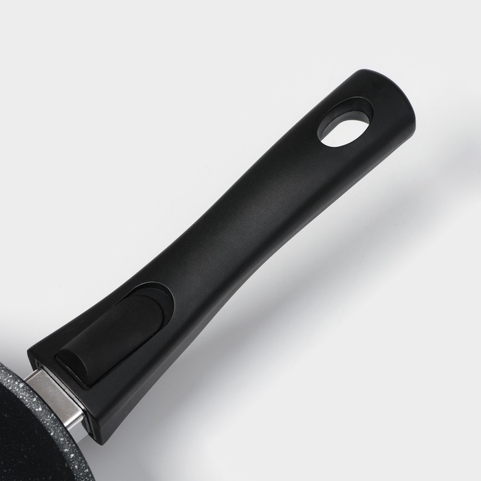 Набор кухонной посуды «Мраморная №6», крышка, съёмная ручка, антипригарное покрытие, цвет тёмный мрамор