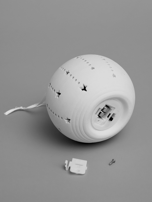 Елочный шар Елочный шар "Звезды" 9х9х9.8 см, 1 LED, LR44x3(в компл.), свечение тёплое белое