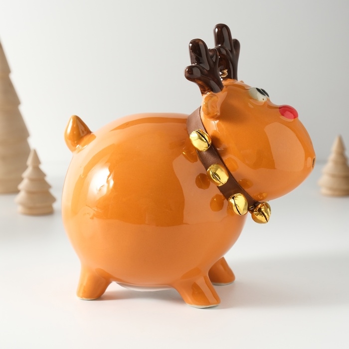 Копилка керамика  Копилка керамика "Поющий олень, в ошейнике с колокольчиками" 9,8х14х15,1 см