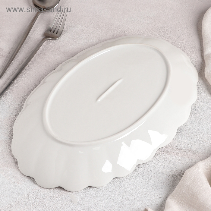 Блюдо керамическое «Ромашка», 32×20×3 см, цвет белый