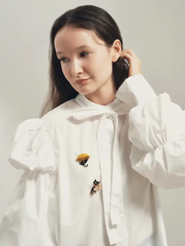 Брошь &laquo;Кошка&raquo;, под зонтом, чёрно-жёлтая в золоте