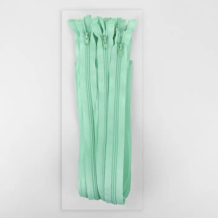 Молния «Спираль», №5, разъёмная, замок автомат, 60 см, светло-зелёная