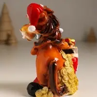 Копилка полистоун "Коняшка с носком с подарками, в колпаке" 9х5,8х12,5 см