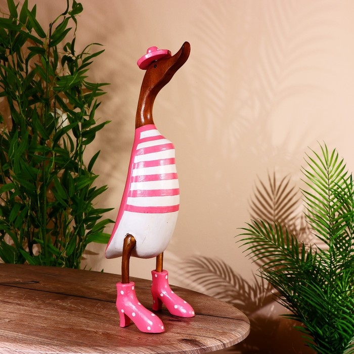 Сувенир "Утка в розовом" дерево 45 см