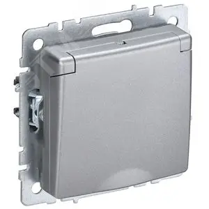 BRITE Розетка с заземлением с защитными шторками и крышкой 16А IP44 РСбш10-3-44-БрА алюминий