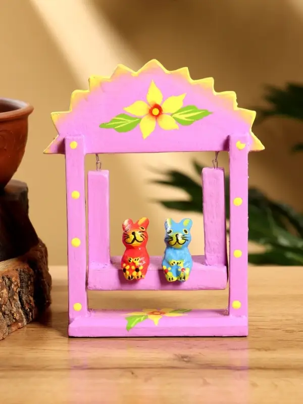 Сувенир «Зайки на качелях», 11×5.4×14.4 см, дерево, сиреневый Сувенир «Зайки на качелях», 11×5.4×14.4 см, дерево, сиреневый