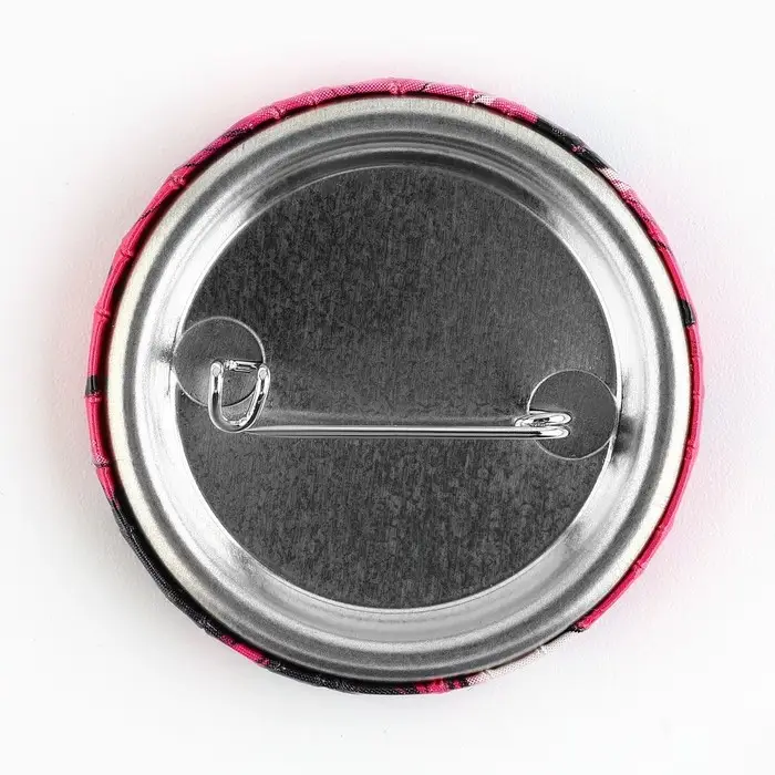 Значок закатной «Розовая аниме», d = 38мм Значок закатной «Розовая аниме», d = 38мм