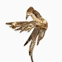 Брошь "Птица Попугай", цветная в золоте