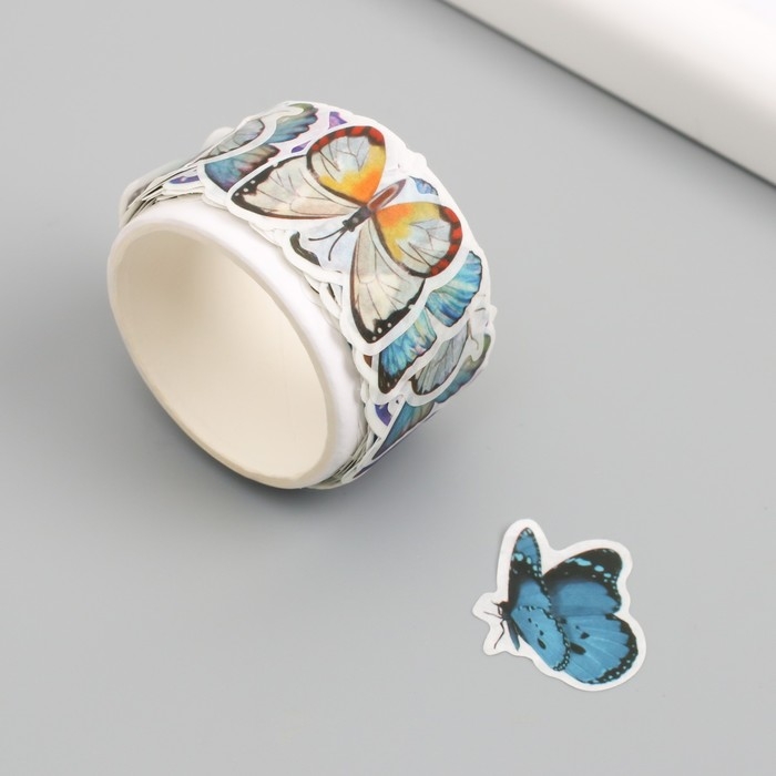 Наклейка бумага Наклейка бумага "Разноцветные бабочки" d=2 см 100 шт в рулоне 3,5х3,5 см