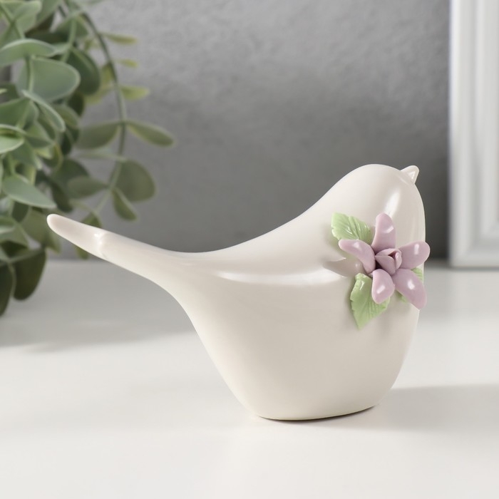 Сувенир керамика Сувенир керамика "Птичка белая с сиреневым цветком" 12,4х5х6,7 см