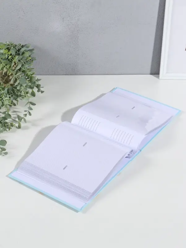 Фотоальбом на 200 фото 10х15 см "Малышковый" голубой, бумажные листы 4,5х22х22,5 см