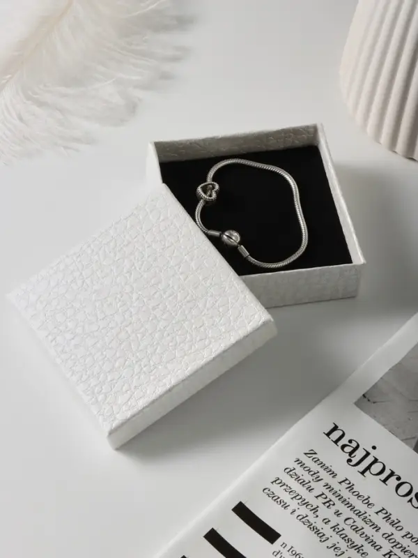 Коробочка подарочная под набор &laquo;Животный принт&raquo;, симпл, 9&times;9&times;2 см, (полезная часть 8.5&times;8.5 см), вставка чёрная, белая