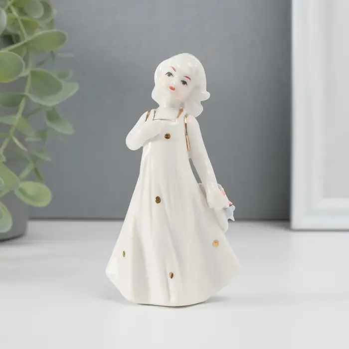 Фигурка керамика &laquo;Малышка со шляпкой&raquo;, 11&times;6&times;3 см