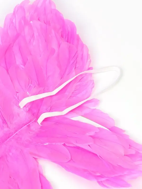 Крылья бабочки из пера, цвет розовый 45*45 Крылья бабочки из пера, цвет розовый 45*45