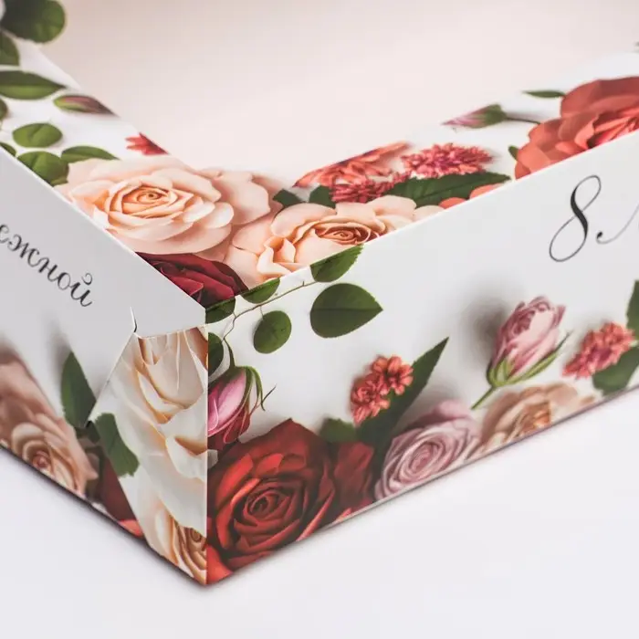 Коробка складная с окном &laquo;С 8 марта!&raquo;, 25&times;15&times;7 см