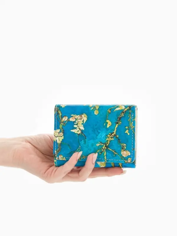 Кошелёк женский на кнопке, 10&times;1.5&times;8 см, с цветочным принтом, зелёный