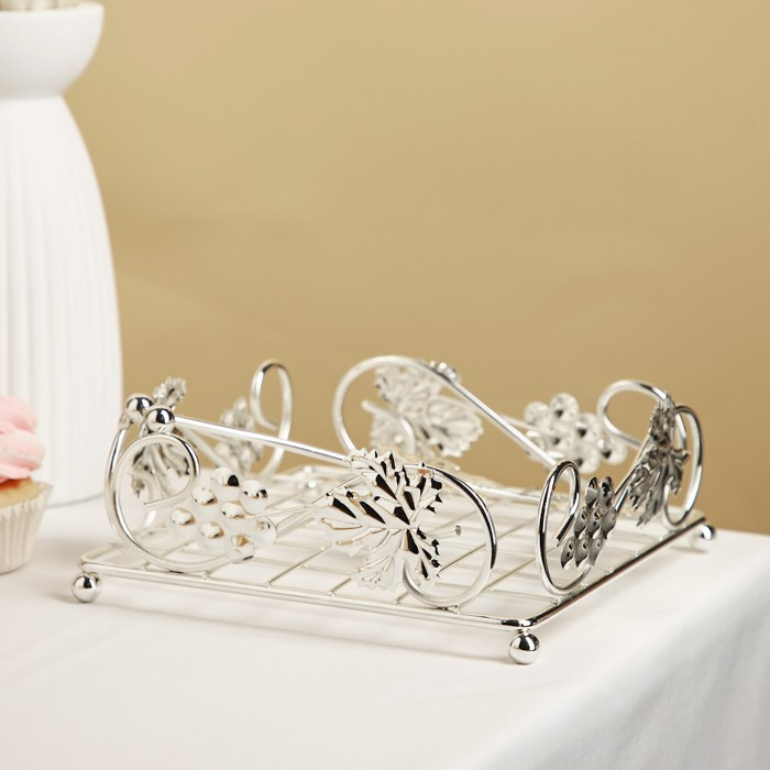 Салфетница «Виноград», декоративная, 13,5×13,5×7 см, цвет серебряный Салфетница «Виноград», декоративная, 13,5×13,5×7 см, цвет серебряный