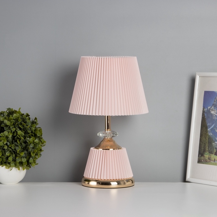 Лампа настольная Лампа настольная "Клаудия" 1х40Вт Е27+LED подсветка основания розовый/золото 15х15х32,5см