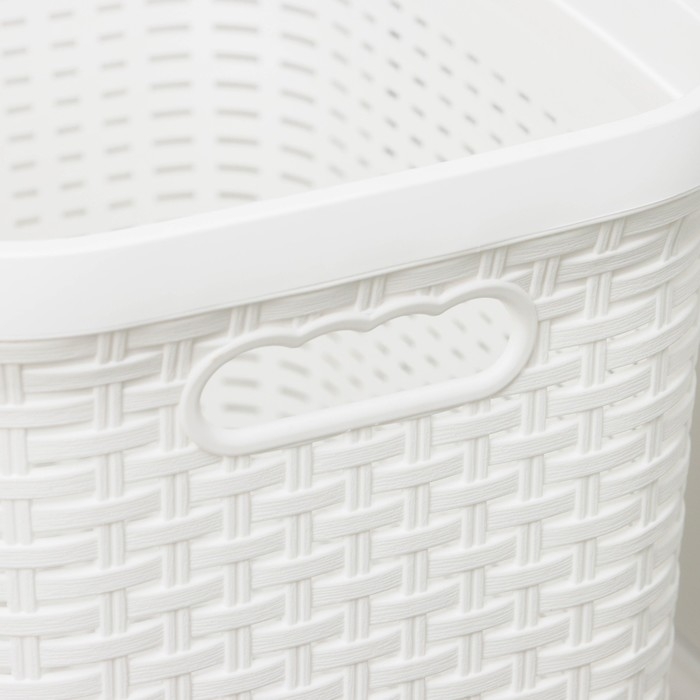 Корзина бельевая с крышкой «Ротанг», 40 л, 37×29×48 см, цвет белый Корзина бельевая с крышкой «Ротанг», 40 л, 37×29×48 см, цвет белый