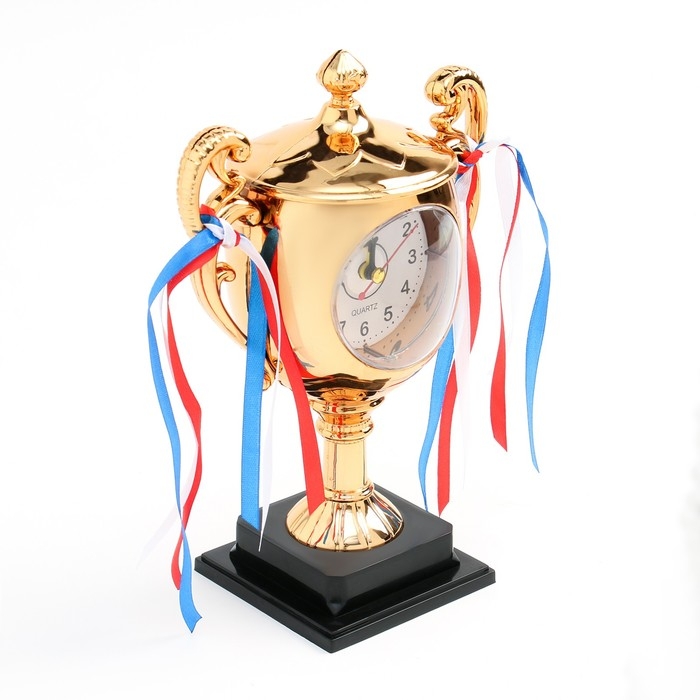 Часы - будильник настольные Часы - будильник настольные "Кубок", дискретный ход, циферблат d-6 см, 14.5 x 21 см, АА