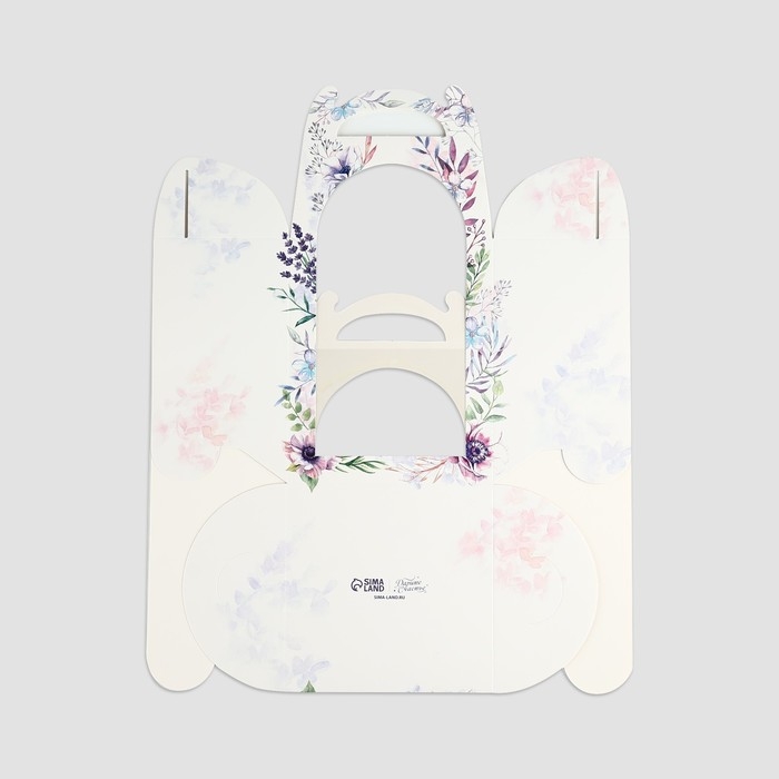 Коробка под маленький торт, кондитерская упаковка, «Венок», 15 х 15 х 18 см Коробка под маленький торт, кондитерская упаковка, «Венок», 15 х 15 х 18 см