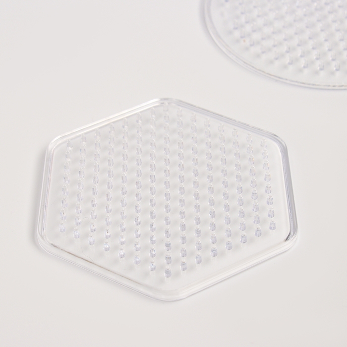 Термомозаика, 24 цвета, 4300 бусин, 2 колечка, заколки 3 шт., основы 3 шт., брелоки 4 шт. Термомозаика, 24 цвета, 4300 бусин, 2 колечка, заколки 3 шт., основы 3 шт., брелоки 4 шт.