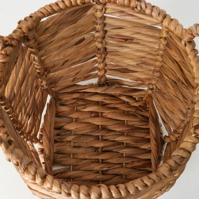 Корзина плетеная, 26/22х29/34 см, камыш Корзина плетеная, 26/22х29/34 см, камыш