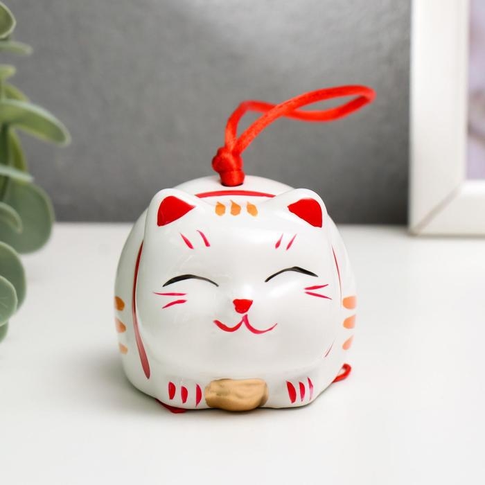 Сувенир керамика колокольчик Сувенир керамика колокольчик "Манэки-нэко лежит" 5,7х5,5х5 см