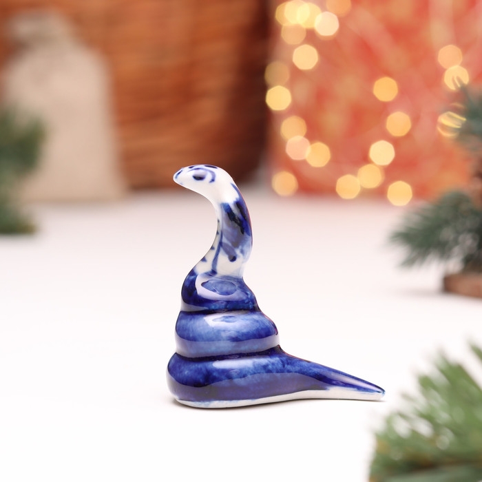 Новый год. Сувенир символ года Новый год. Сувенир символ года "Змея", №15, гжель, 5 см
