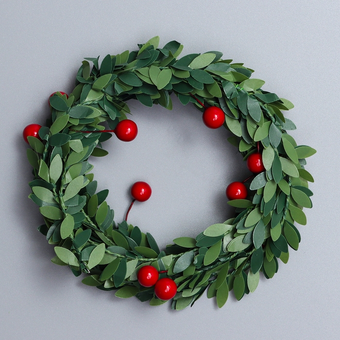 Лиана искусственная для декора &laquo;Листья с ягодками&raquo;, 3 метра, 13 &times; 13 &times; 2 см