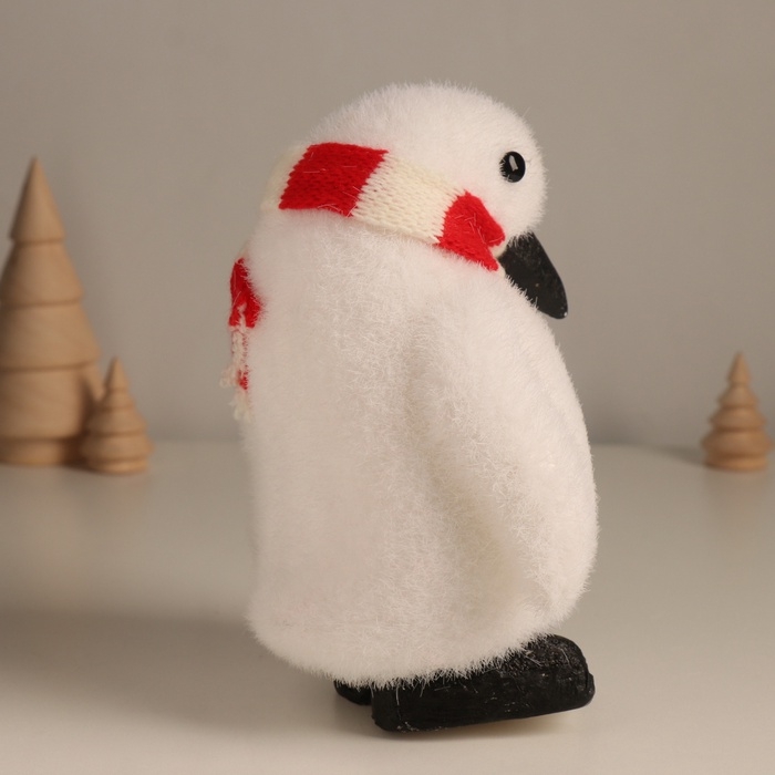 Декор Декор "Пингвин в полосатом шарфике" 17х12х10 см