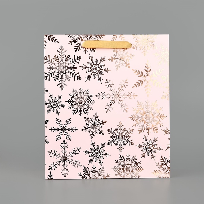 Пакет подарочный новогодний ламинированный «Вьюга», тиснение, M 30 х 26 х 9 см, Новый год Пакет подарочный новогодний ламинированный «Вьюга», тиснение, M 30 х 26 х 9 см, Новый год